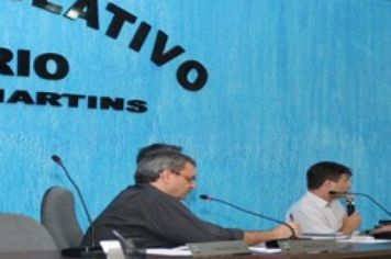 REUNIÃO DE COMBATE A DENGUE NA CÂMARA MUNICIPAL (10/01/2012)